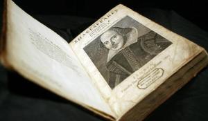 Buku The First Folio Karya William Shakespeare