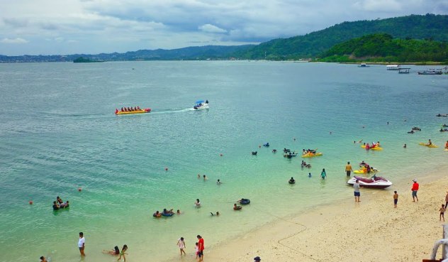 Pantai Mutun dan Pulau Tangkil di Lampung Selatan