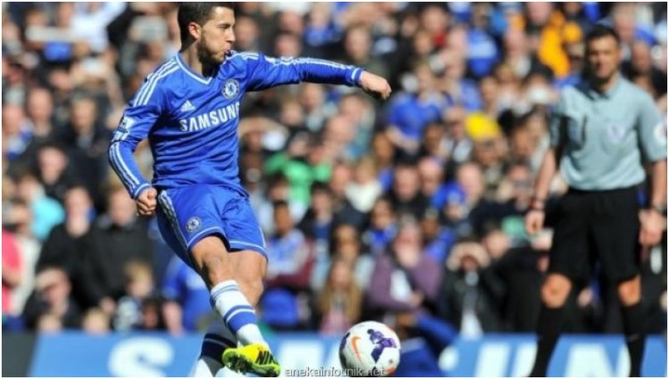 Foto Eden Hazard (Chelsea), Cetak Gol Ke Gawang Leicester City 