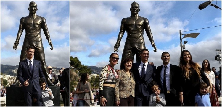 Foto Cristiano Ronaldo Berpose dengan Keluarga di Depan Patung Dirinya di Madeira, Portugal.