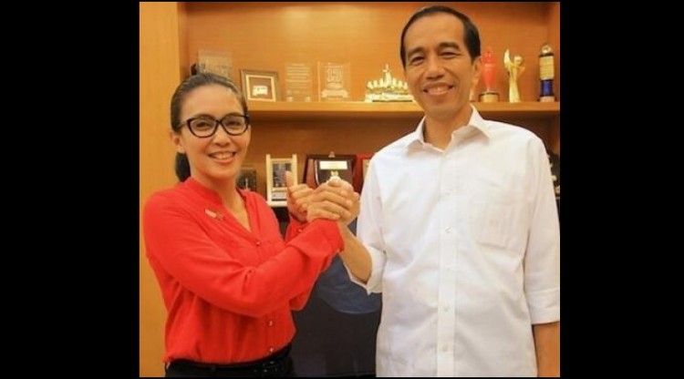 Rieke Diah Pitaloka dan Jokowi