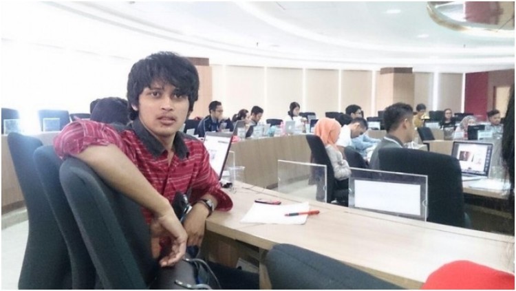 Wahyudin, pemulung yang kini menembuh pendidikan MBA ITB di kampus Jakarta
